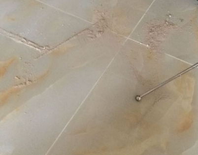 荥经瓷砖空鼓维修公司分享粘合剂选择不当在瓷砖铺贴过程中可能导致以下问题